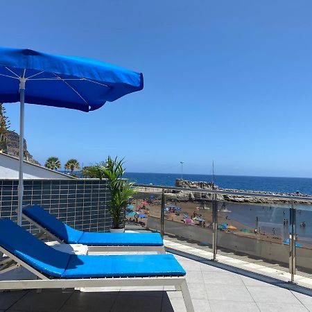 Billy'S Beachfront Apartment With Pool Access Puerto De Mogan Exteriör bild